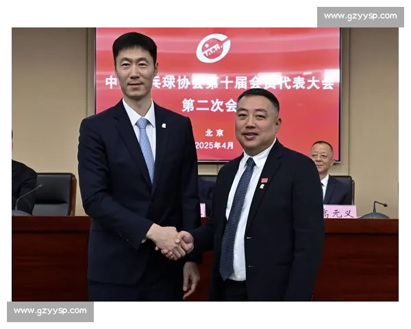 王励勤自律身材引热议:从运动员到管理者,他如何保持「逆生长」状态? 王励勤自律身材引热议:从运动员到管理者,他如何保持「逆生长」状态?