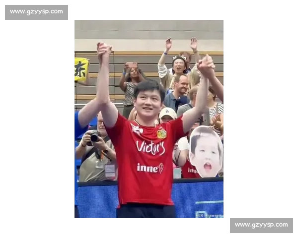 笑哭!德国客场变主场 球迷集体为樊振东欢呼 笑哭!德国客场变主场 球迷集体为樊振东欢呼